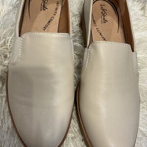 Life Stride Men's Off-White Slip-On Loafers